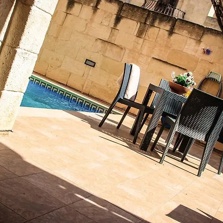 Villa Ta' Gulinu *